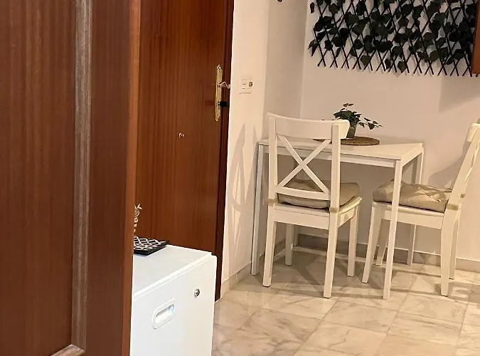 Elegant Duplex Isidoro Seville
